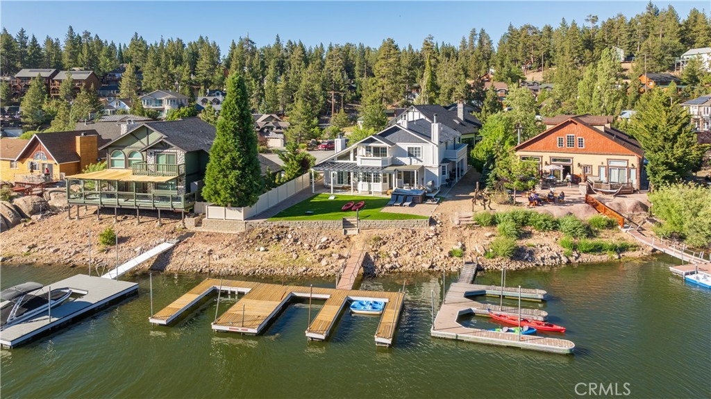 735 Tayles Point Road