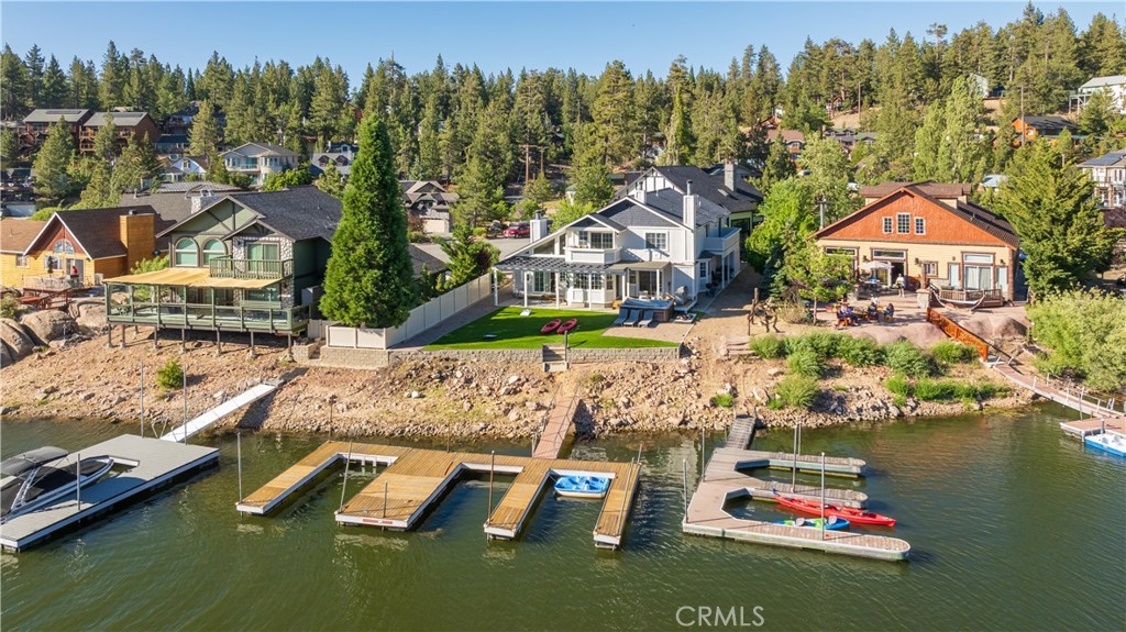 735 Tayles Point Road
