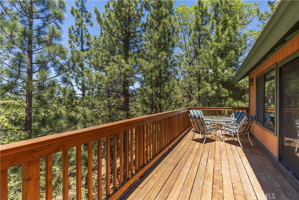 696 Menlo Drive