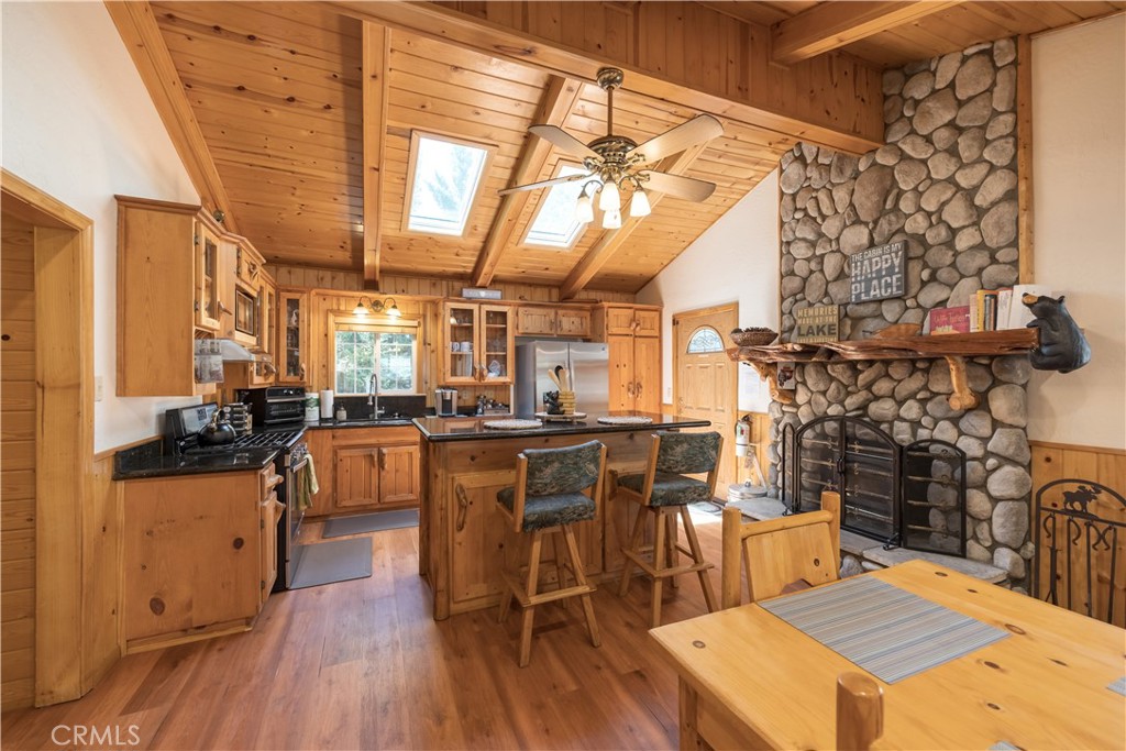40356 Cliff Lane