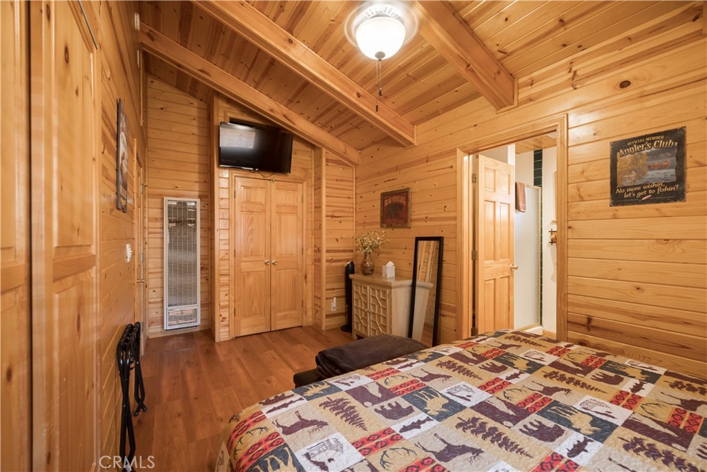 40356 Cliff Lane