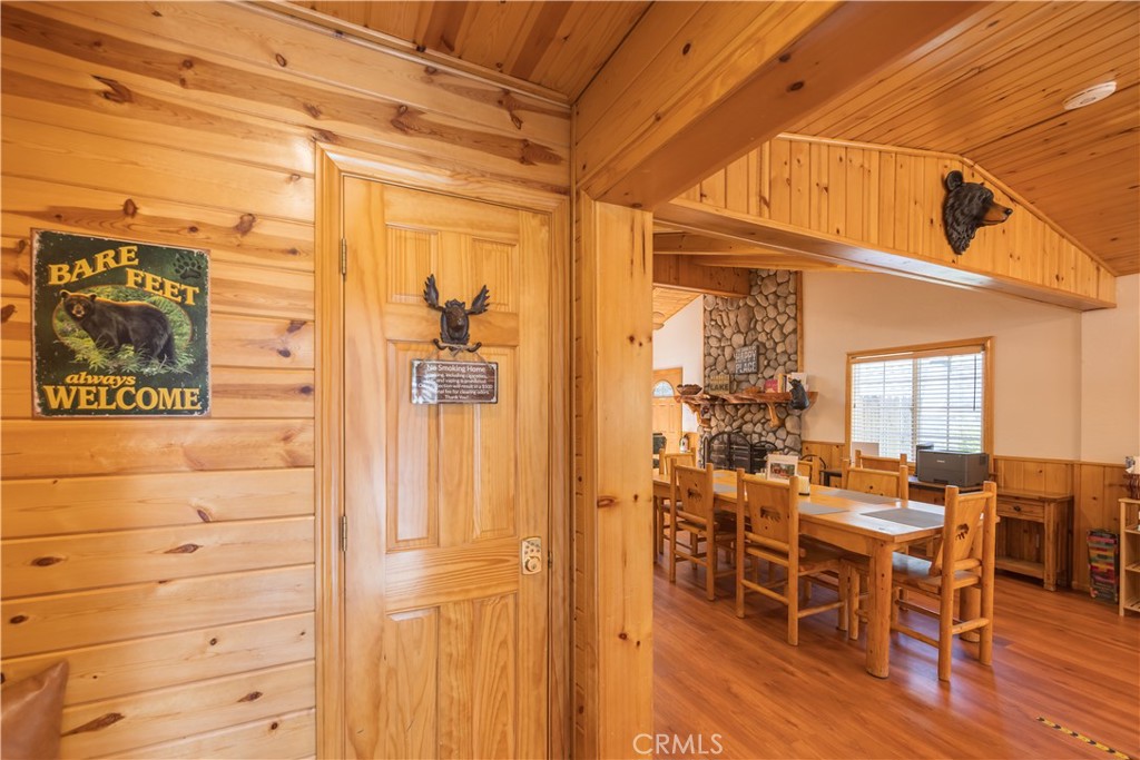 40356 Cliff Lane