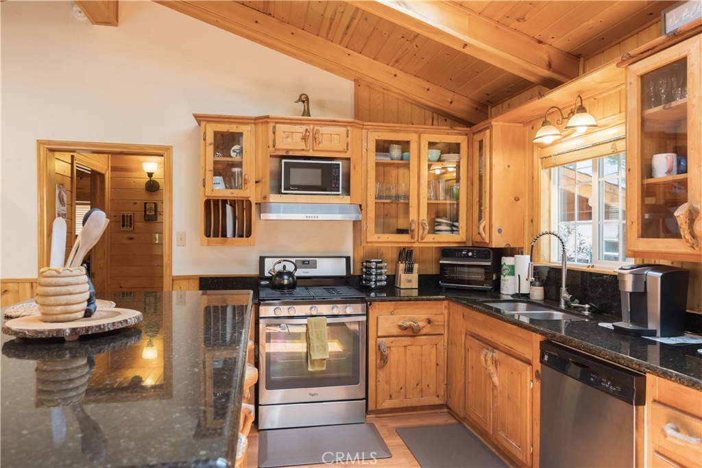 40356 Cliff Lane