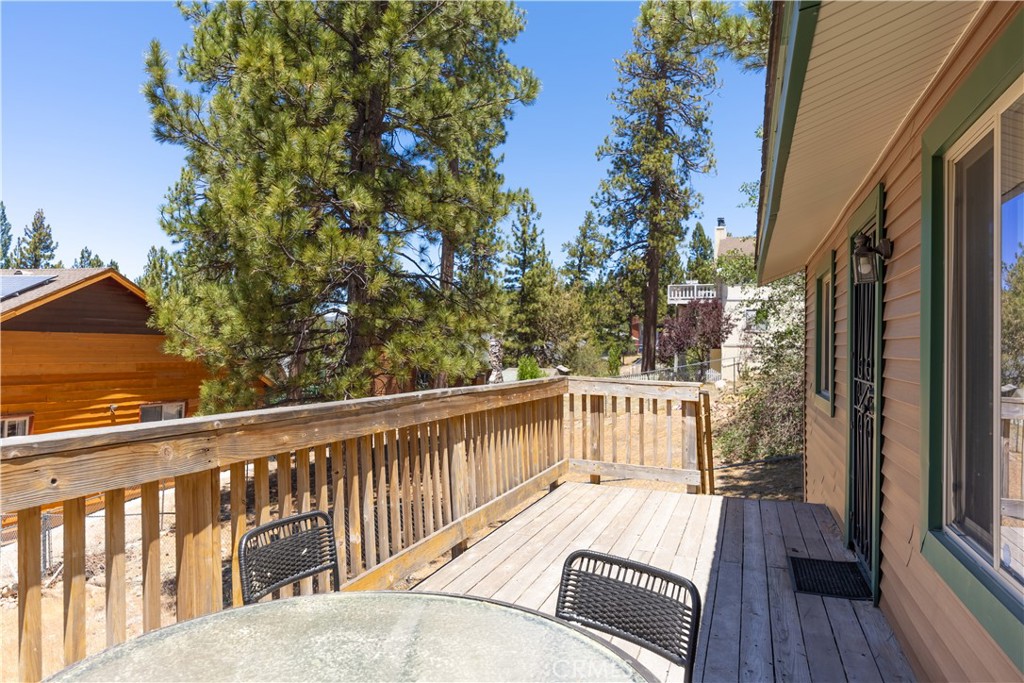 544 Vista Lane