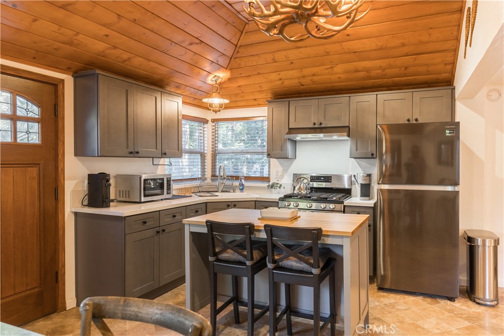 308 Cedarbrook Drive