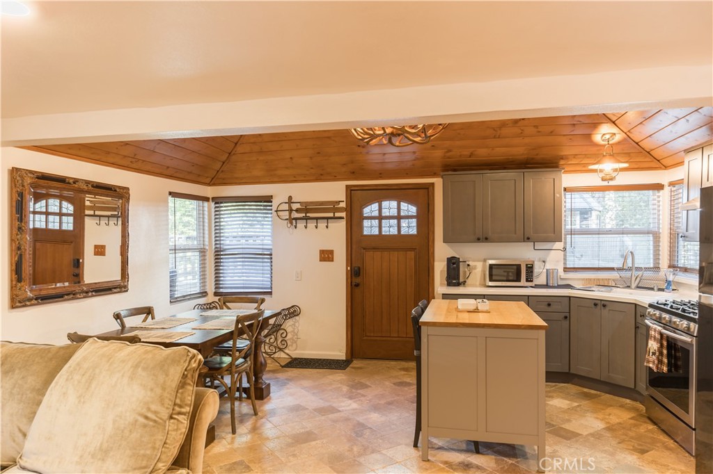 308 Cedarbrook Drive