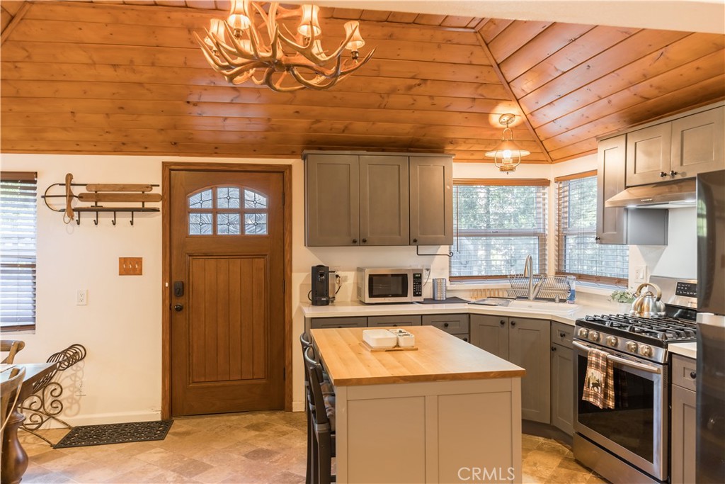 308 Cedarbrook Drive