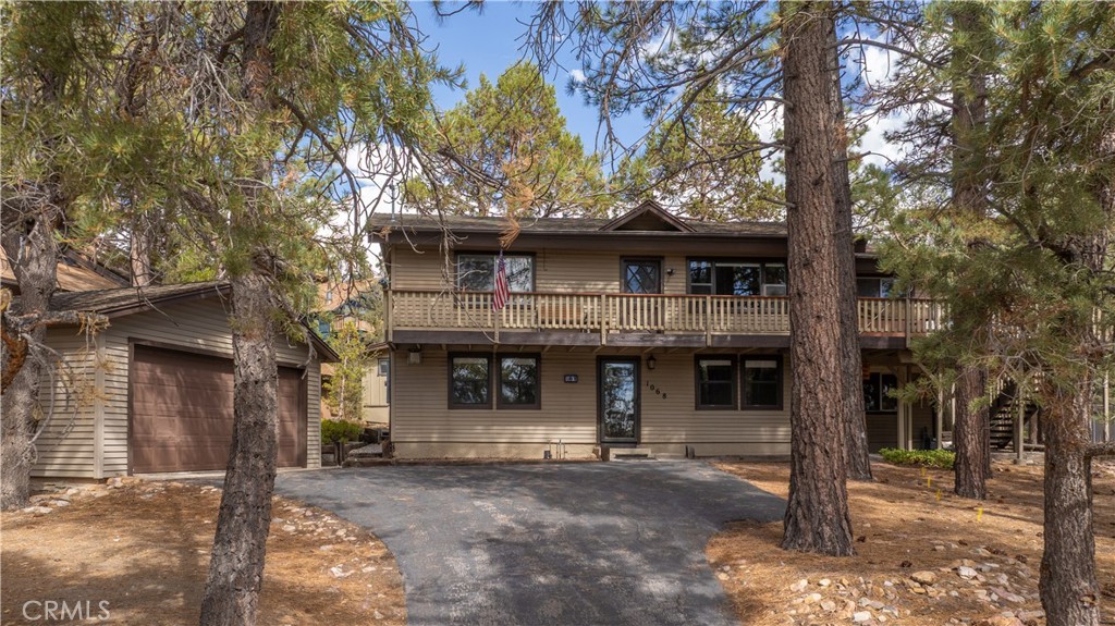 1068 Lookout Mountain Road