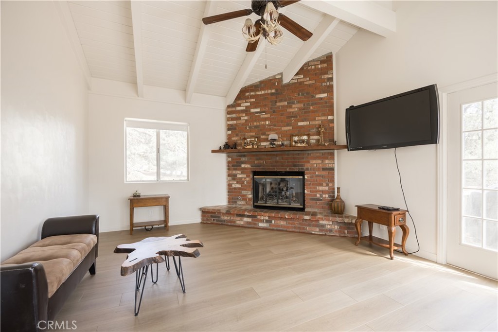 1068 Lookout Mountain Road