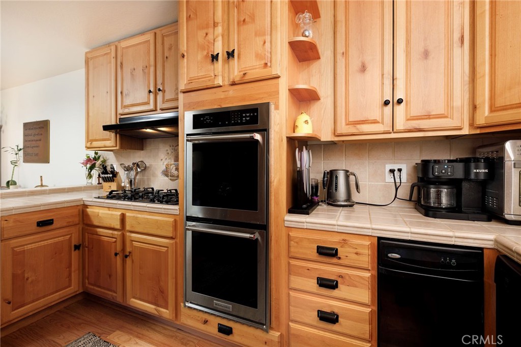180 Grass Valley Road 33