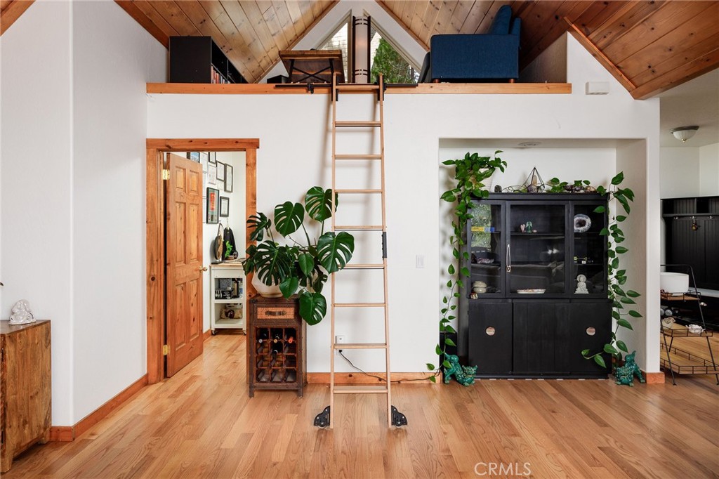 180 Grass Valley Road 33