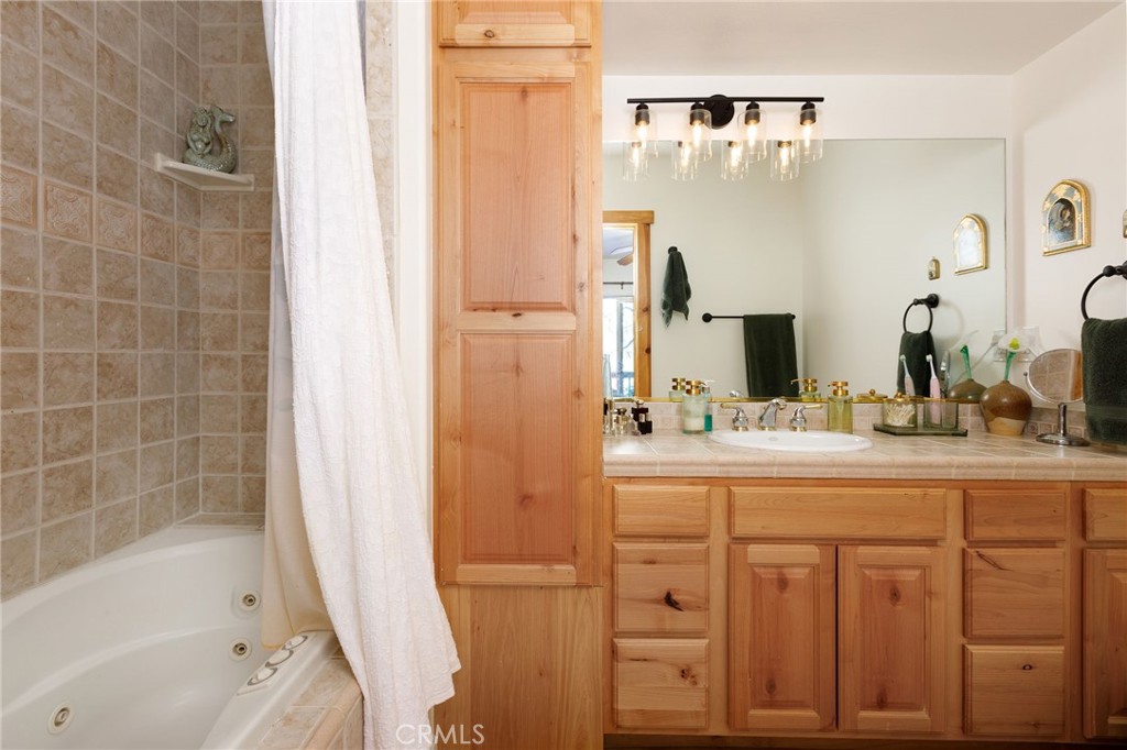 180 Grass Valley Road 33