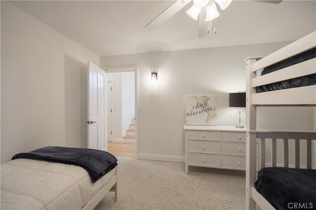 27598 Meadow Bay