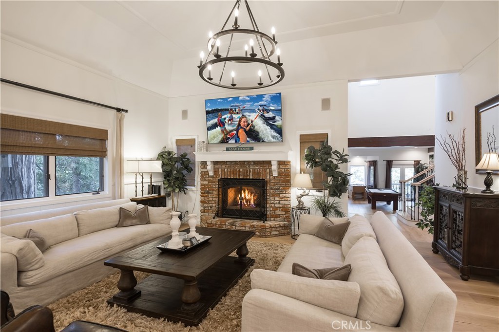 27598 Meadow Bay