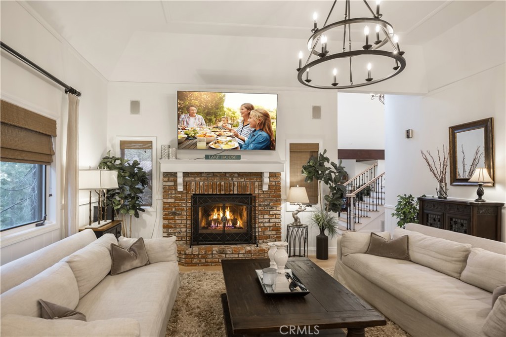 27598 Meadow Bay