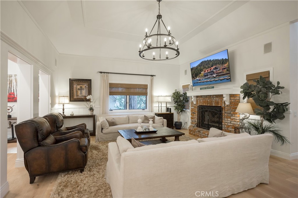 27598 Meadow Bay