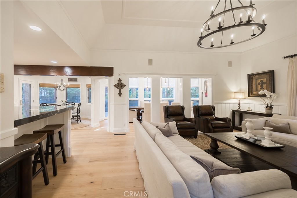 27598 Meadow Bay