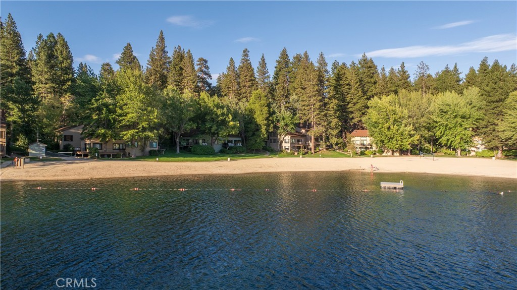 27598 Meadow Bay