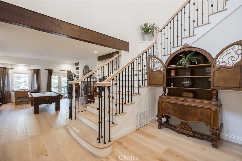 27598 Meadow Bay
