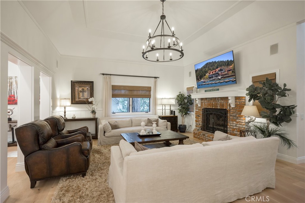 27598 Meadow Bay