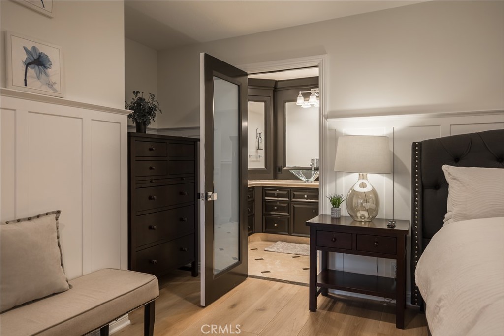 27598 Meadow Bay