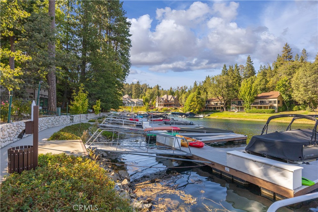 27598 Meadow Bay
