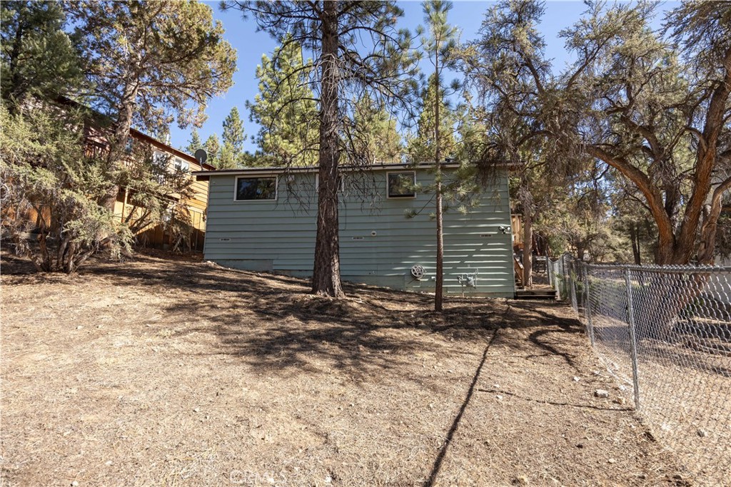 107 E Aeroplane Boulevard