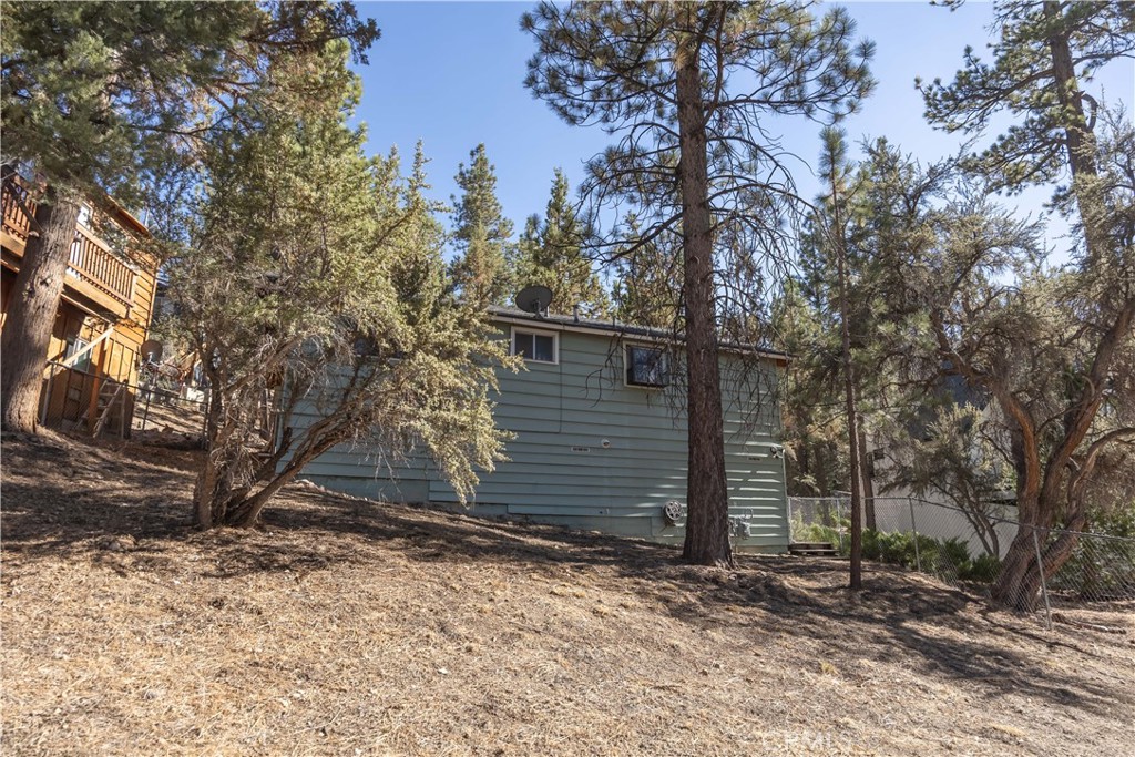 107 E Aeroplane Boulevard