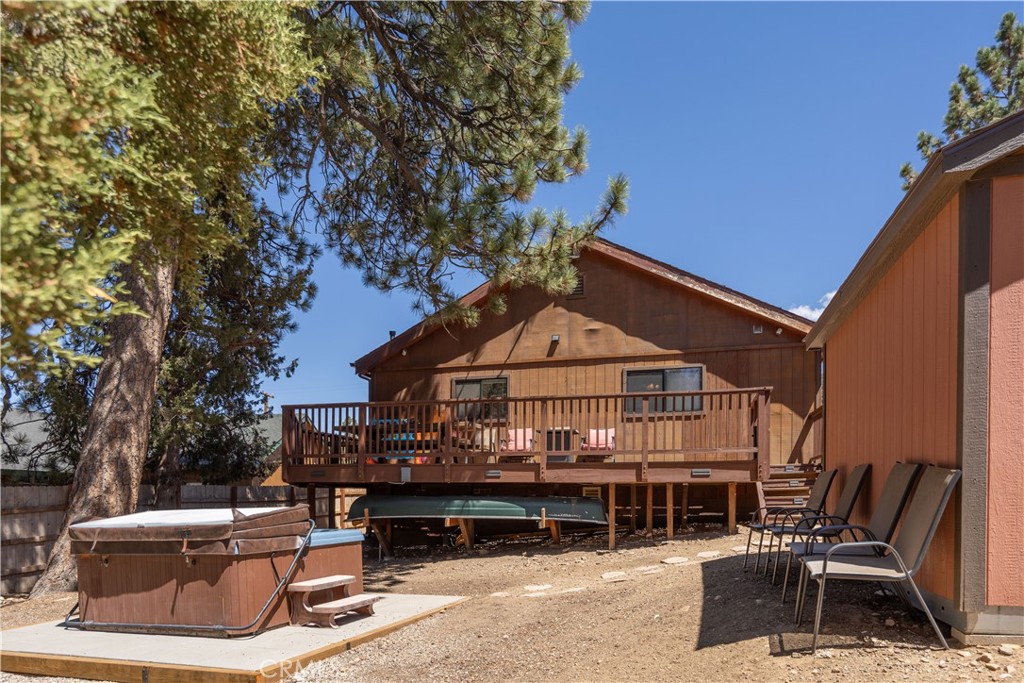 630 Villa Grove Avenue