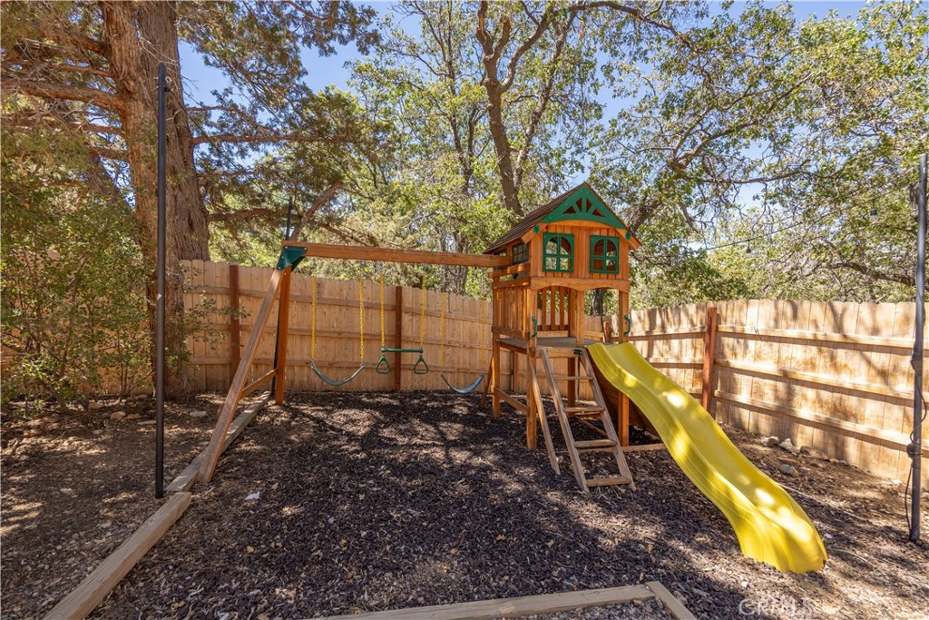 630 Villa Grove Avenue