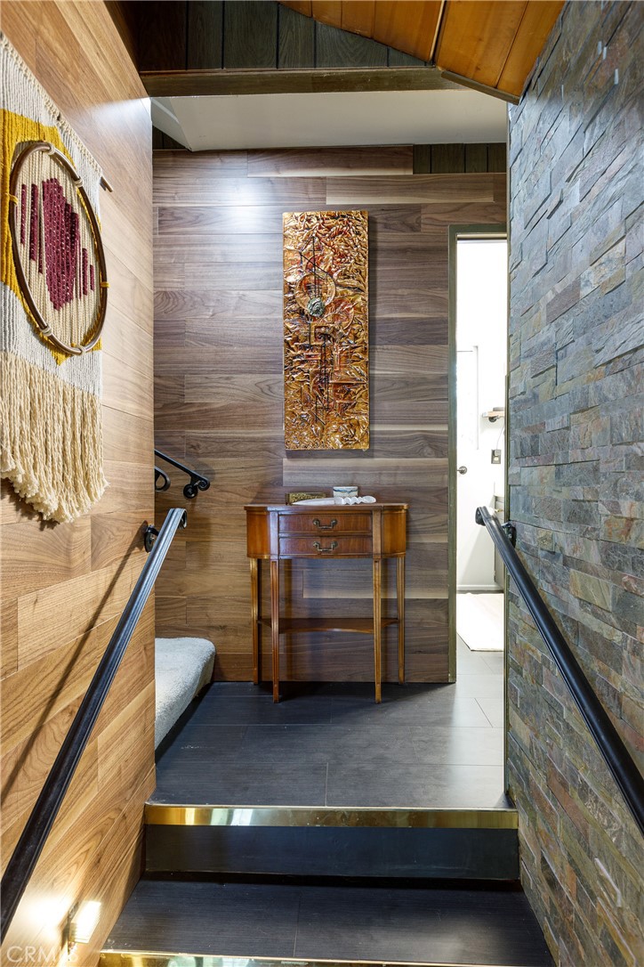 24611 Valle