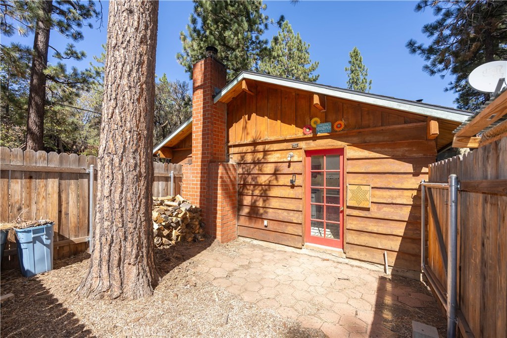 337 Holmes Lane