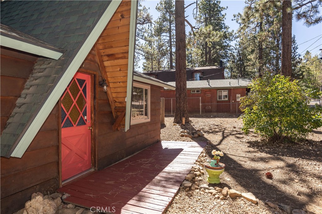 337 Holmes Lane
