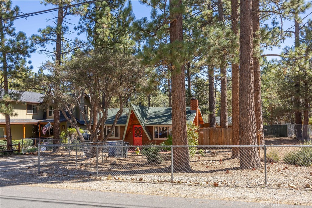 337 Holmes Lane