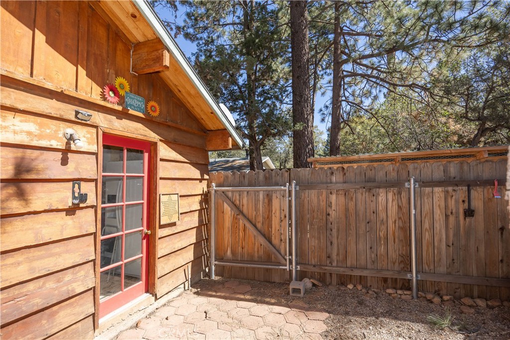 337 Holmes Lane