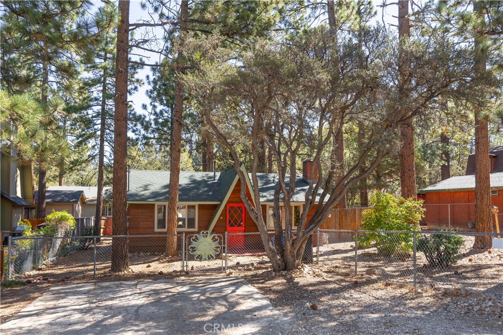 337 Holmes Lane
