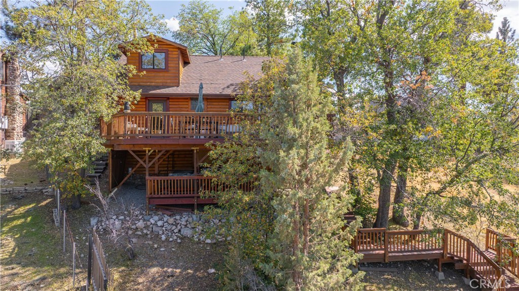 1127 Crags Lane