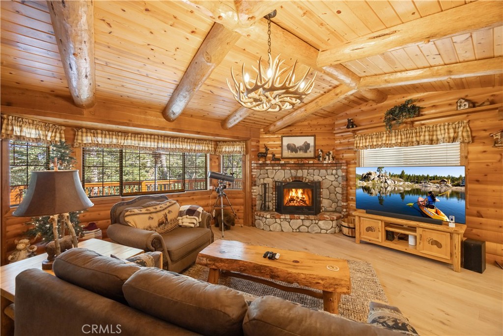 1306 Balsam Drive