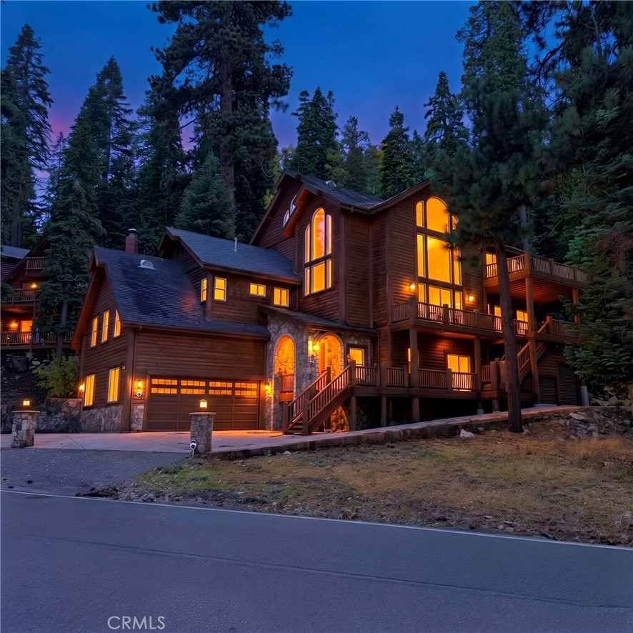 1176 Club View Drive