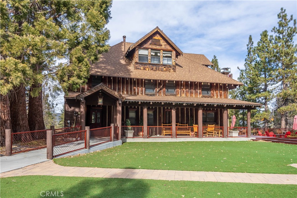 869 Knickerbocker Road