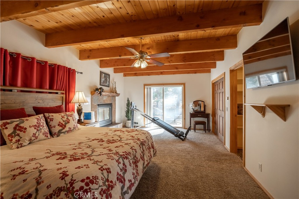 869 Knickerbocker Road