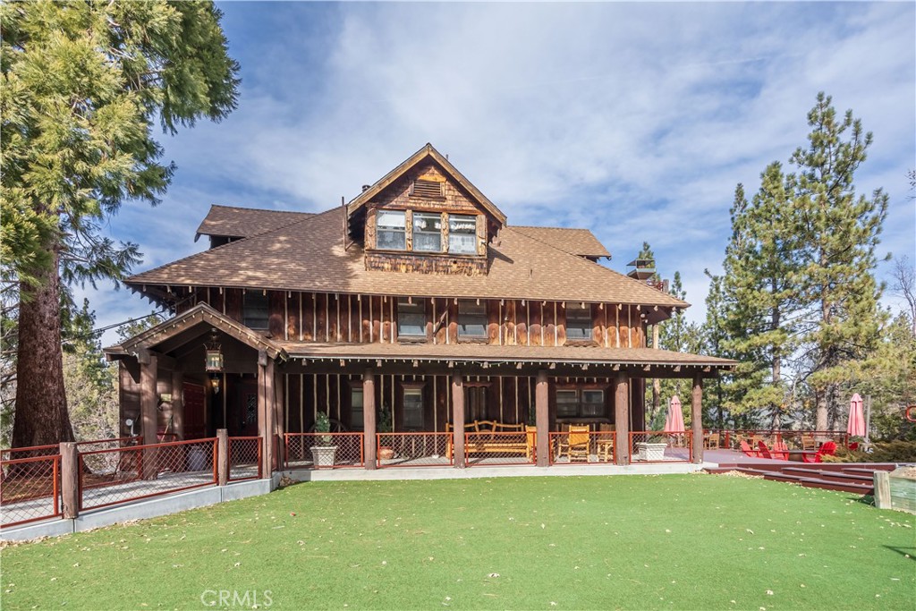 869 Knickerbocker Road