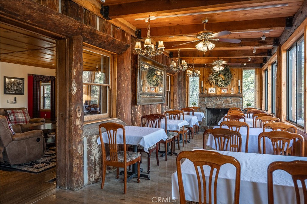 869 Knickerbocker Road