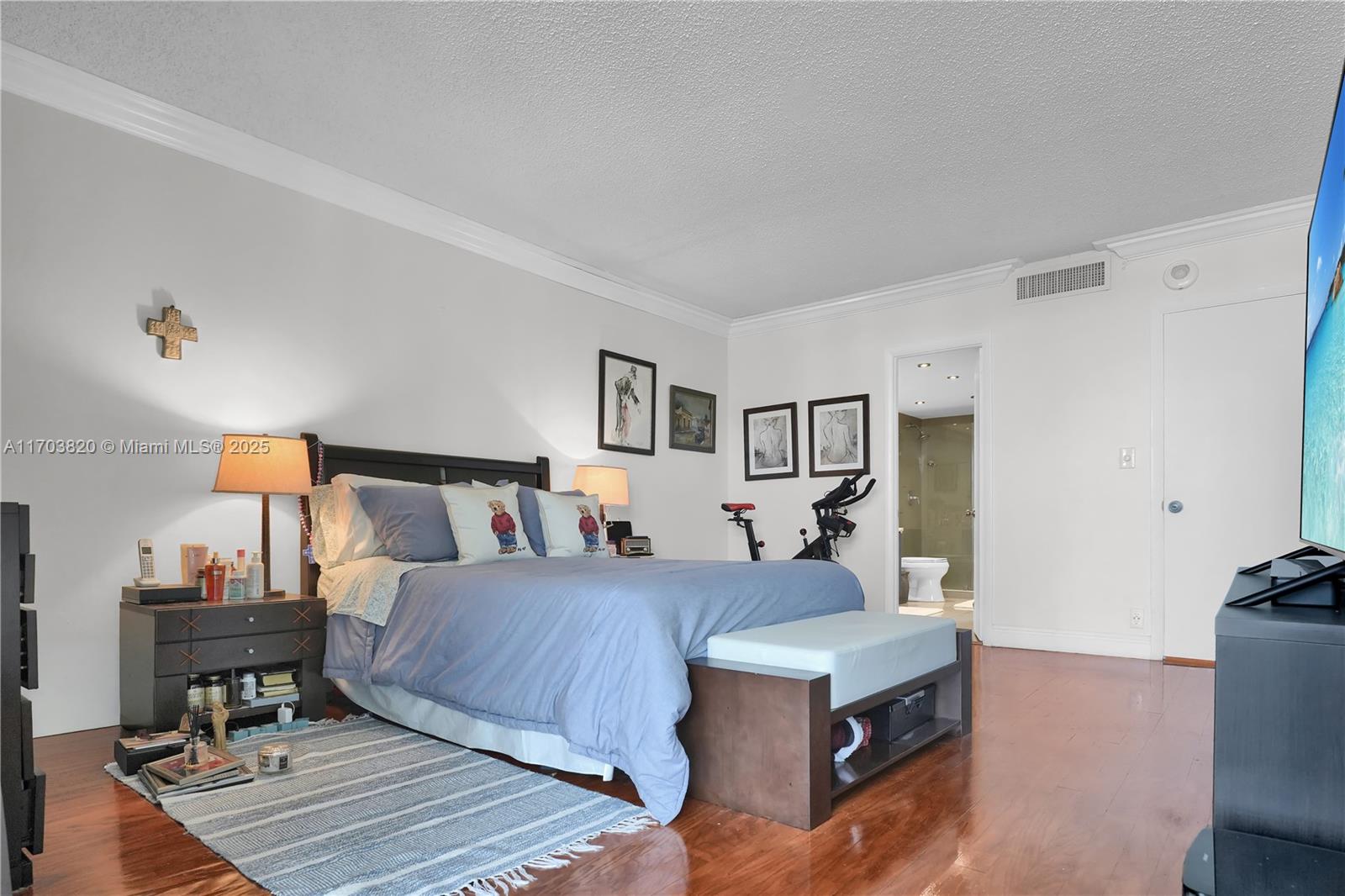 1121 Crandon Blvd # E803