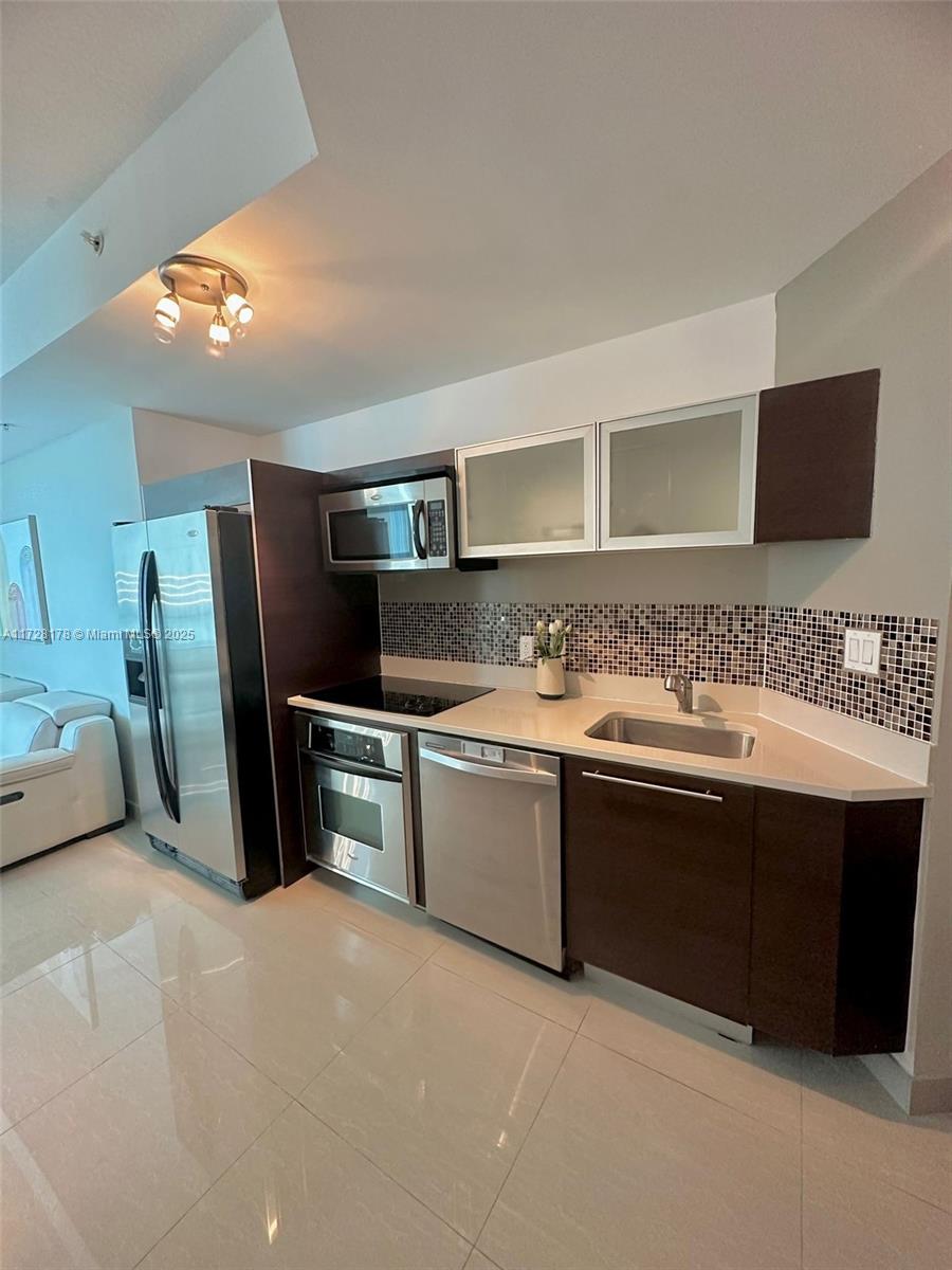 1900 N Bayshore Dr # 1505