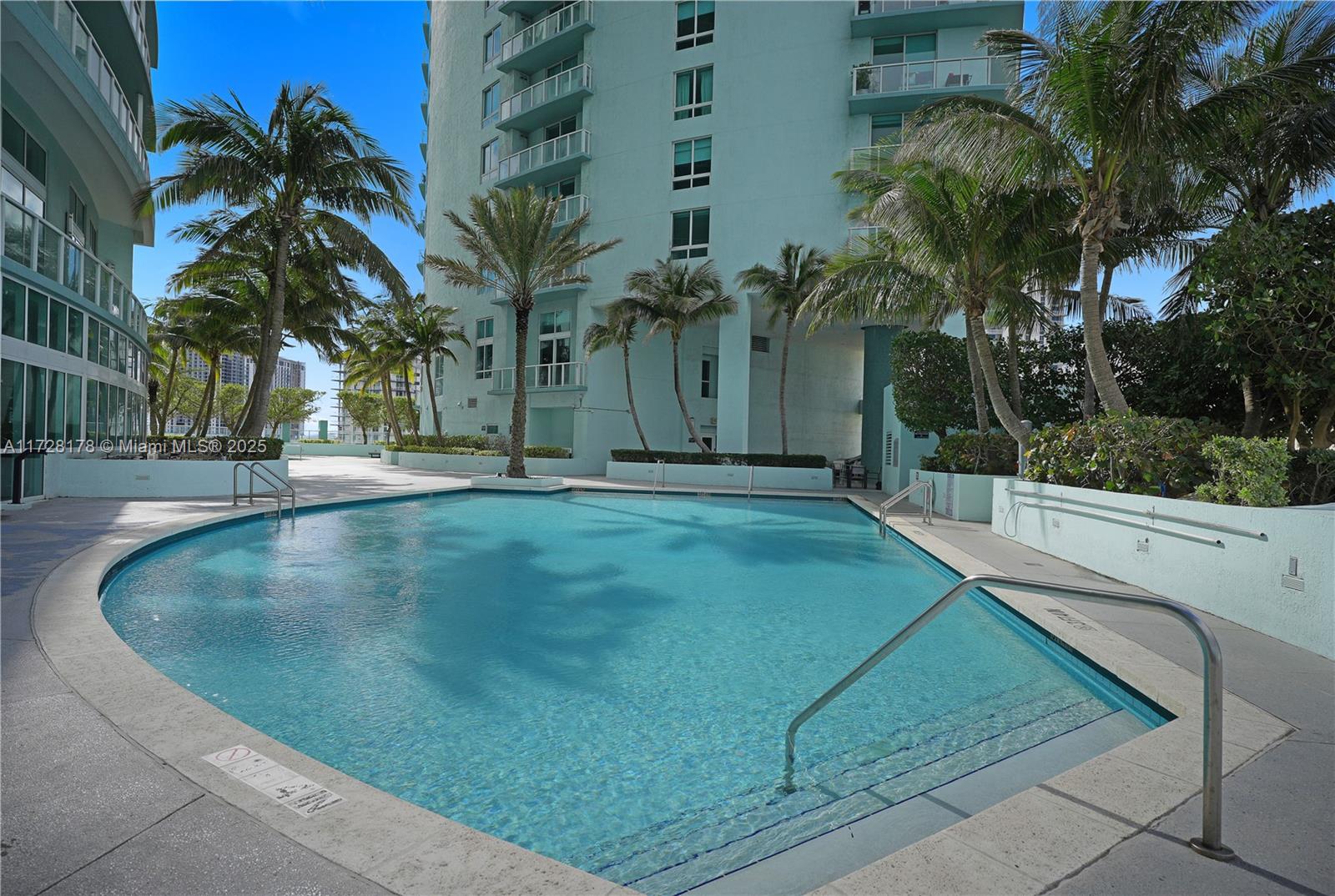 1900 N Bayshore Dr # 1505