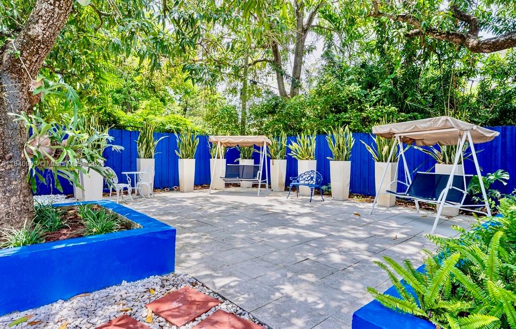 126 NW 33rd St