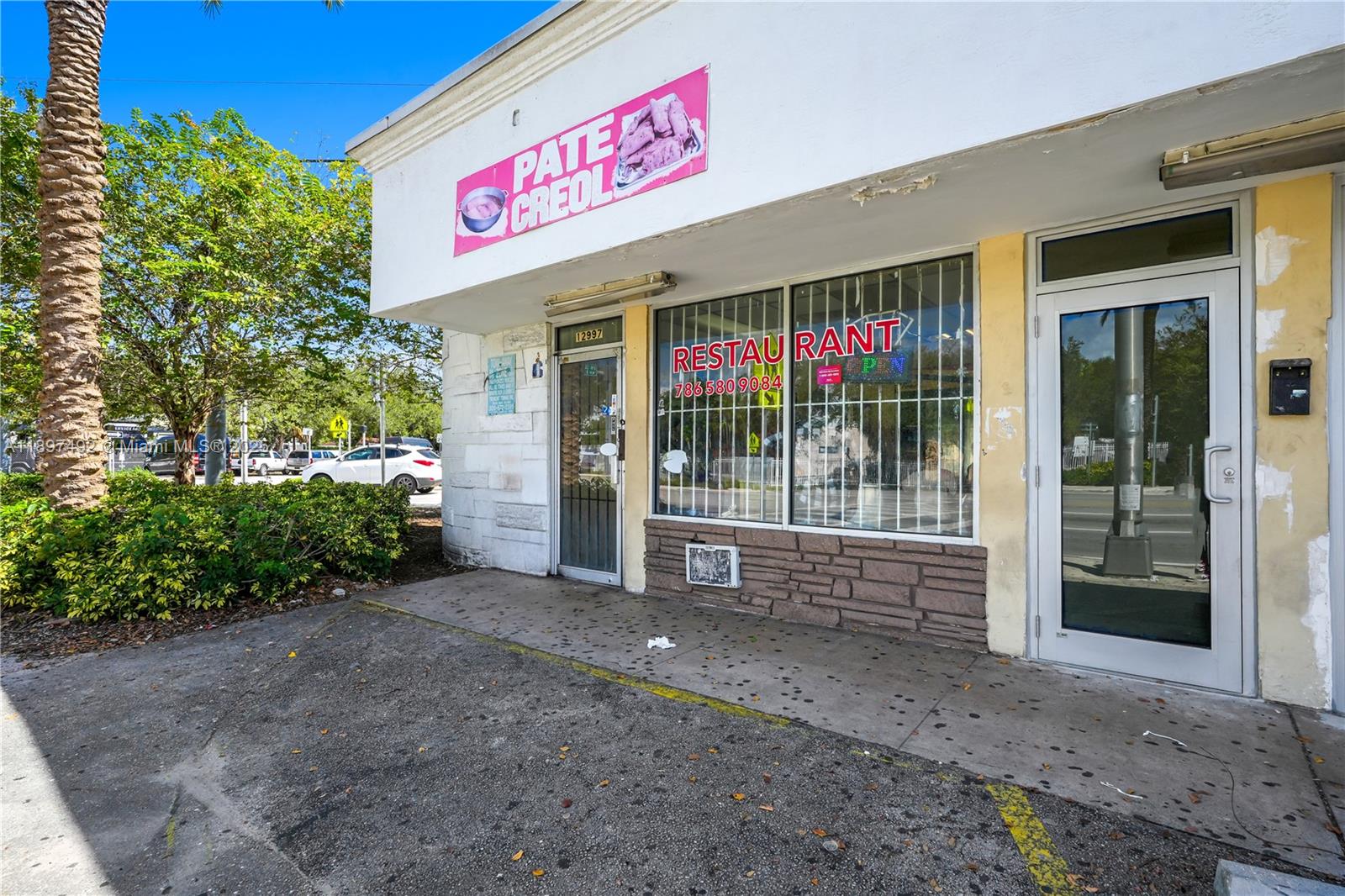 12985 W Dixie Hwy, North Miami