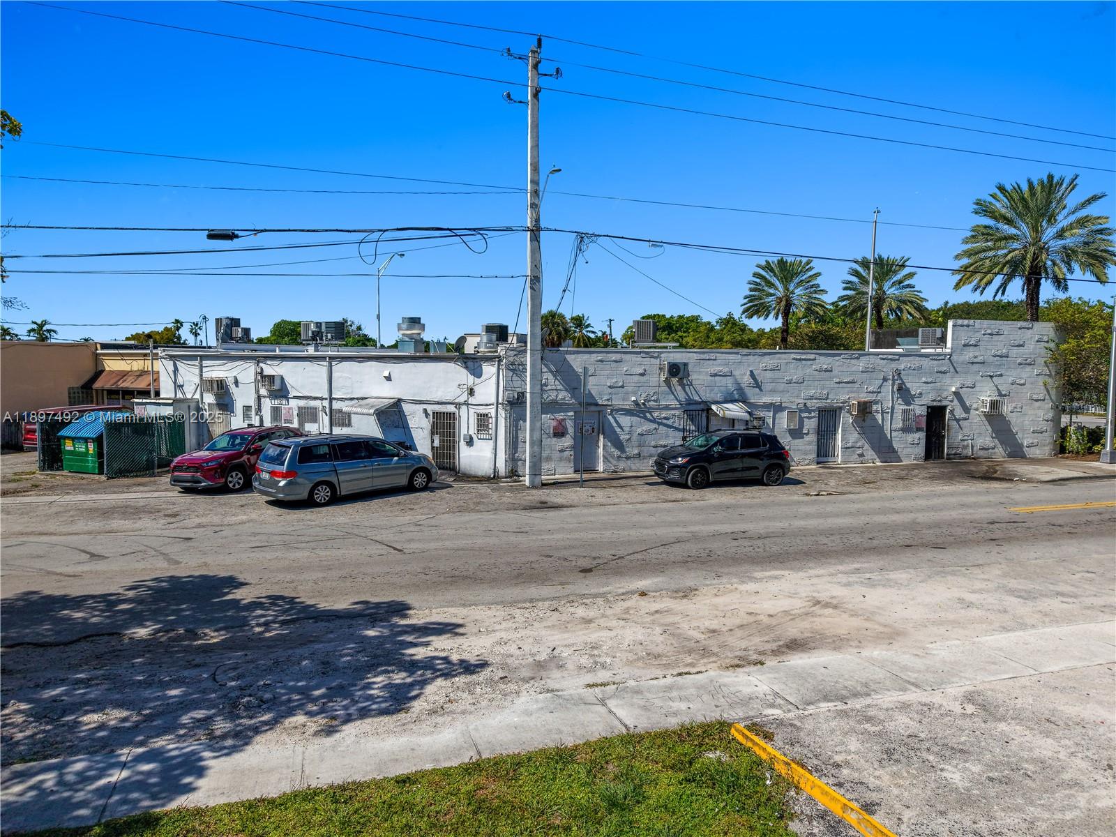 12985 W Dixie Hwy, North Miami
