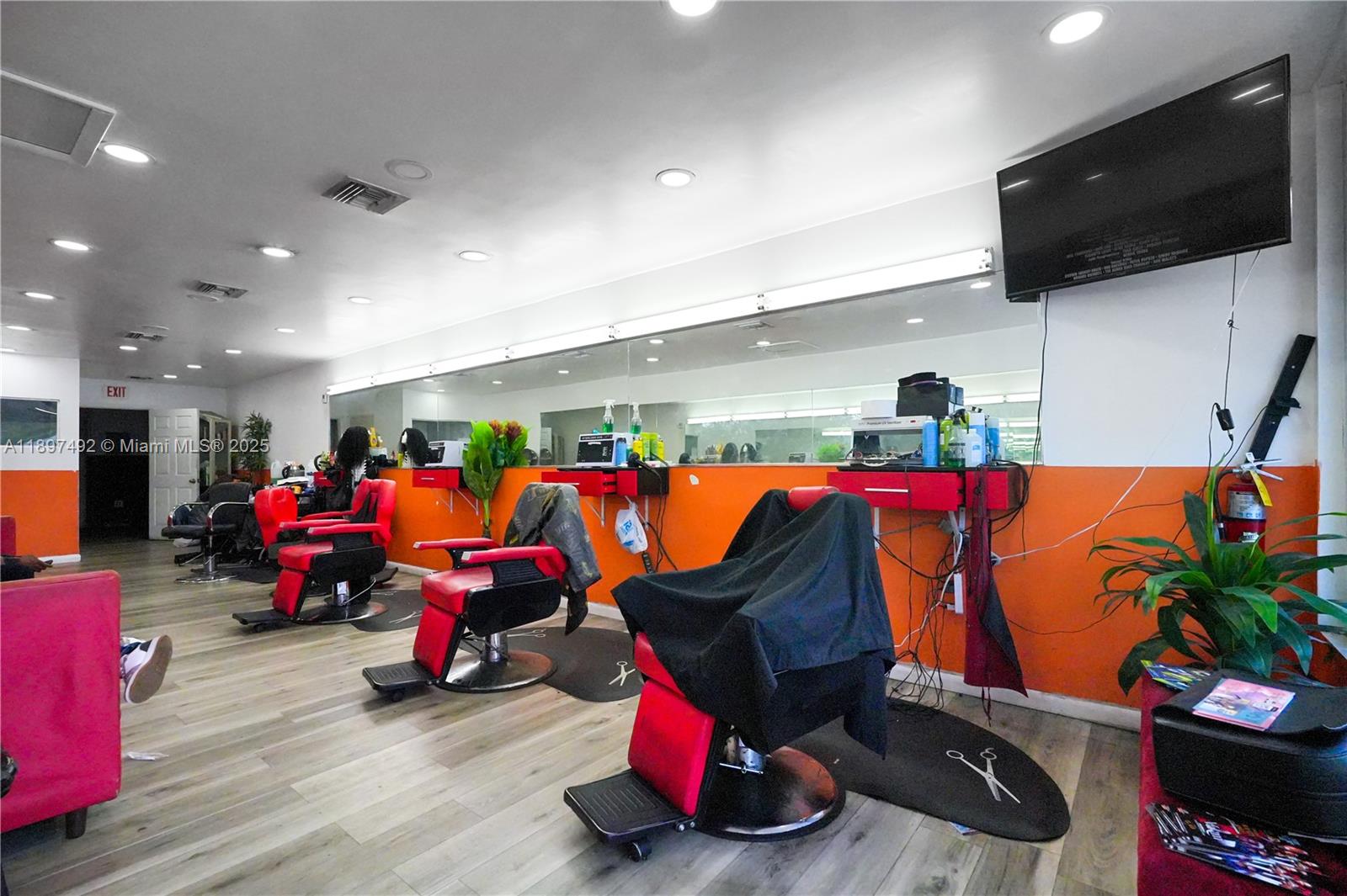 12985 W Dixie Hwy, North Miami